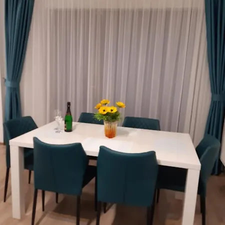 Esthetic Apartament *