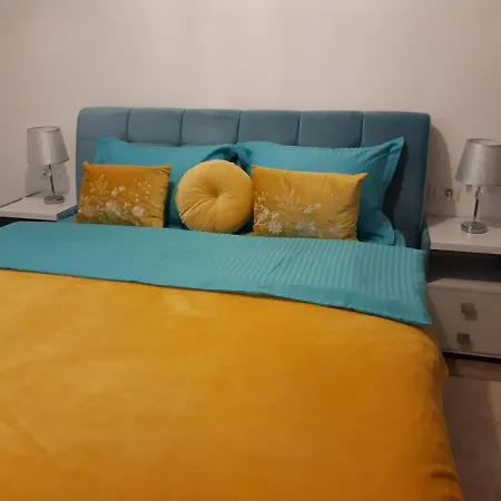 Апартаменти Esthetic Apartament Брашов
